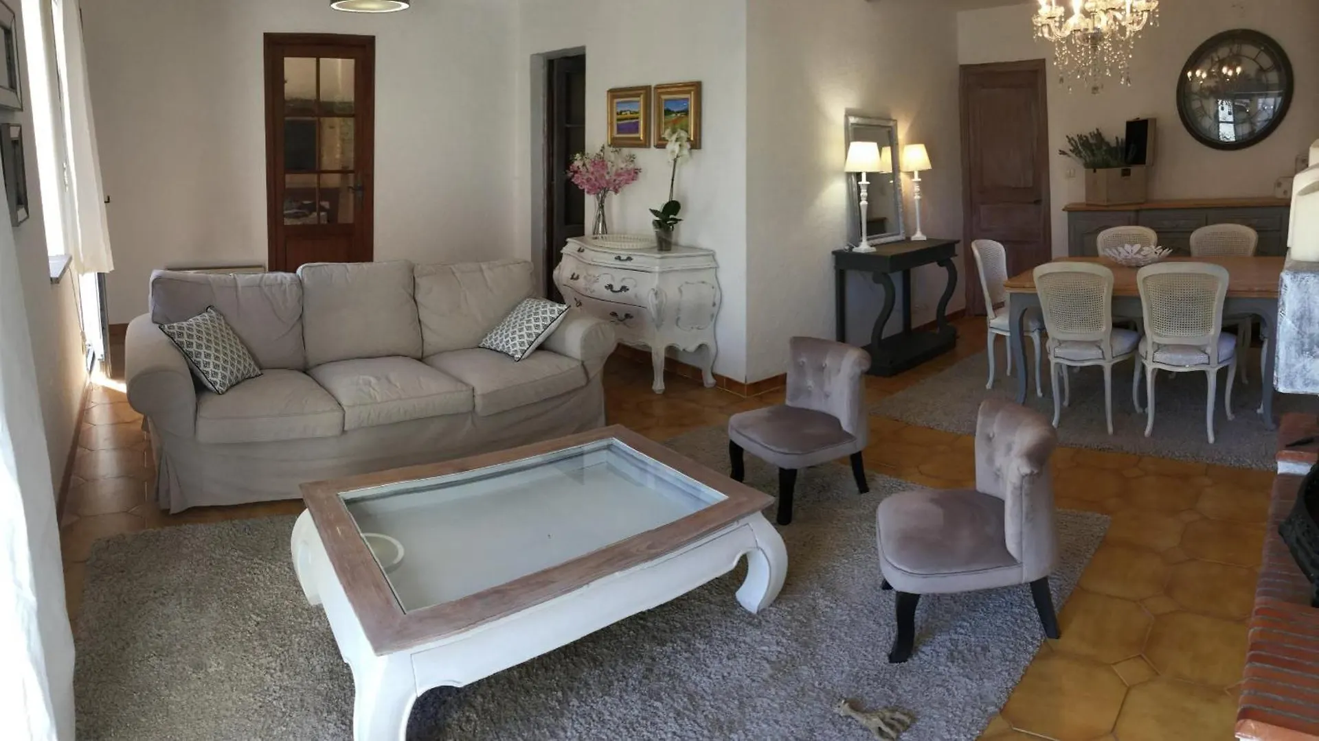Holiday home Provencal Countryside Mas: Poolside Retreat near Luberon & Alpilles Villa Senas France