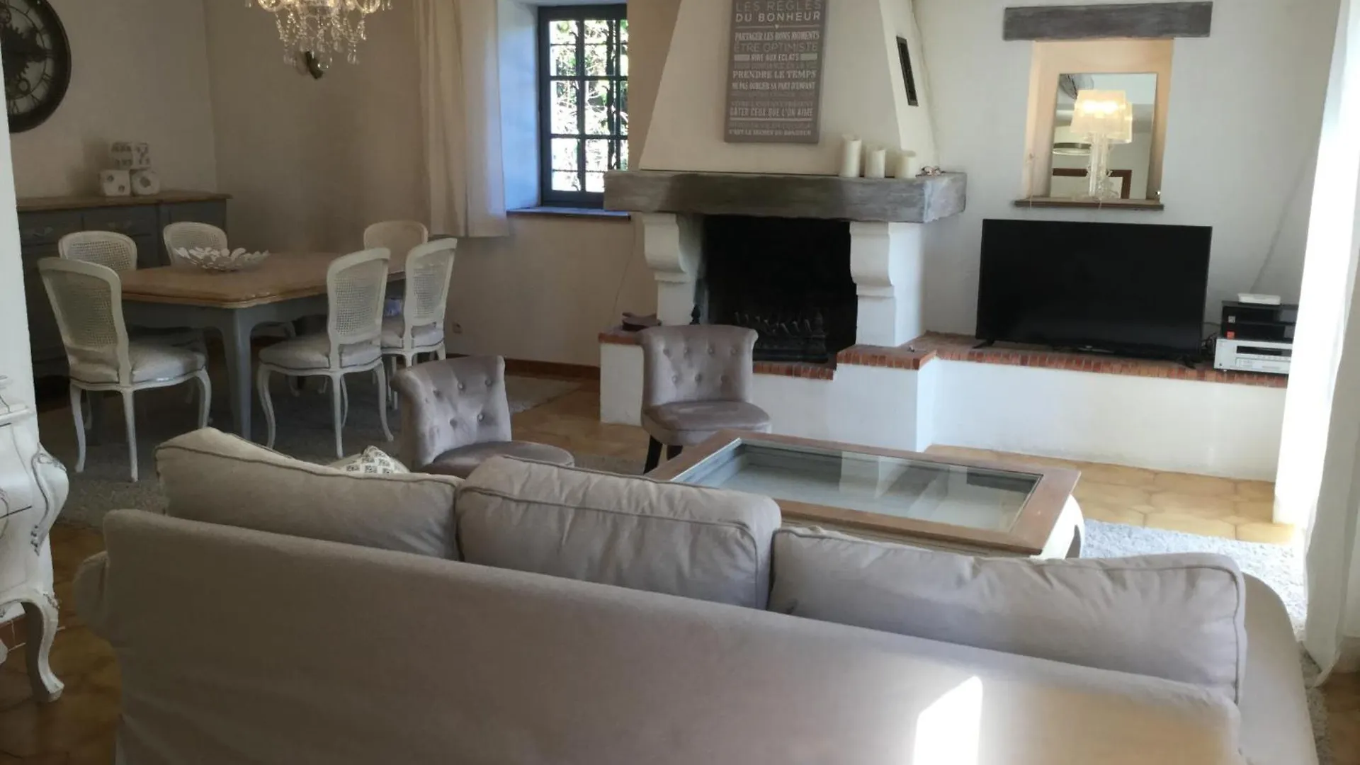 Holiday home Provencal Countryside Mas: Poolside Retreat near Luberon & Alpilles Villa Senas France