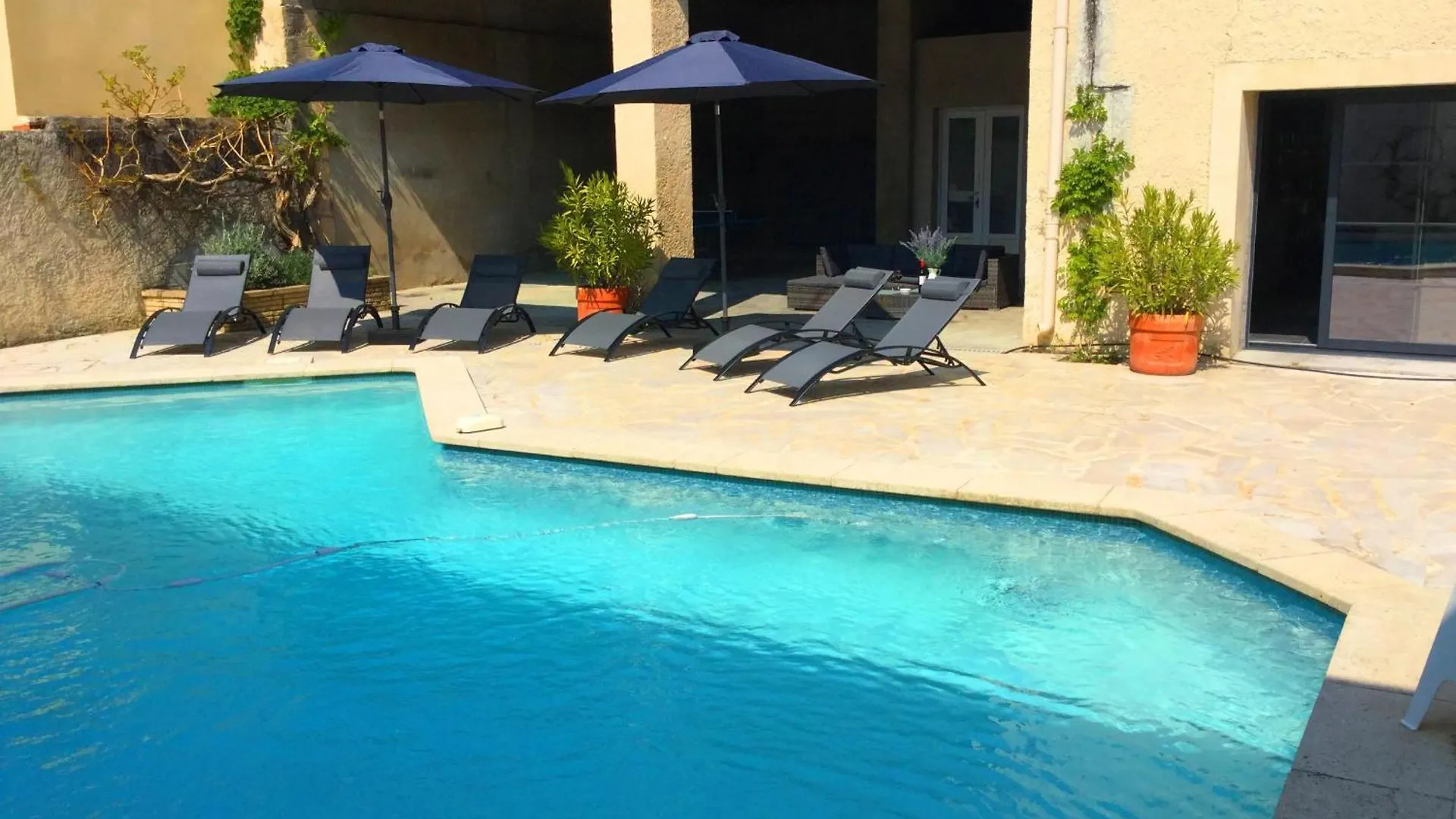 Provencal Countryside Mas: Poolside Retreat near Luberon & Alpilles Villa Senas Holiday home