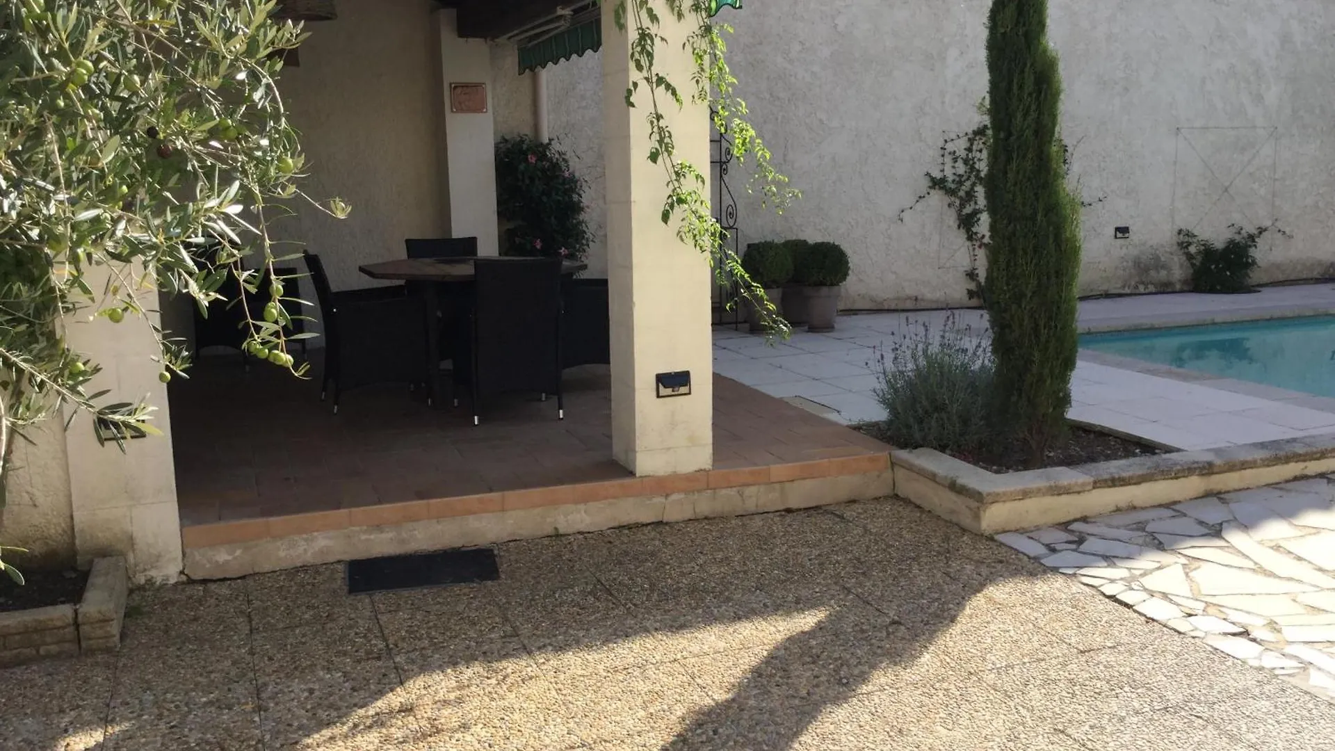 Provencal Countryside Mas: Poolside Retreat near Luberon & Alpilles Villa Senas Holiday home